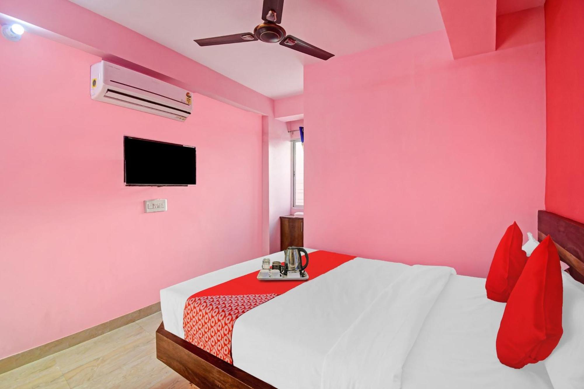 Hotel Flagship Shyamali 3*