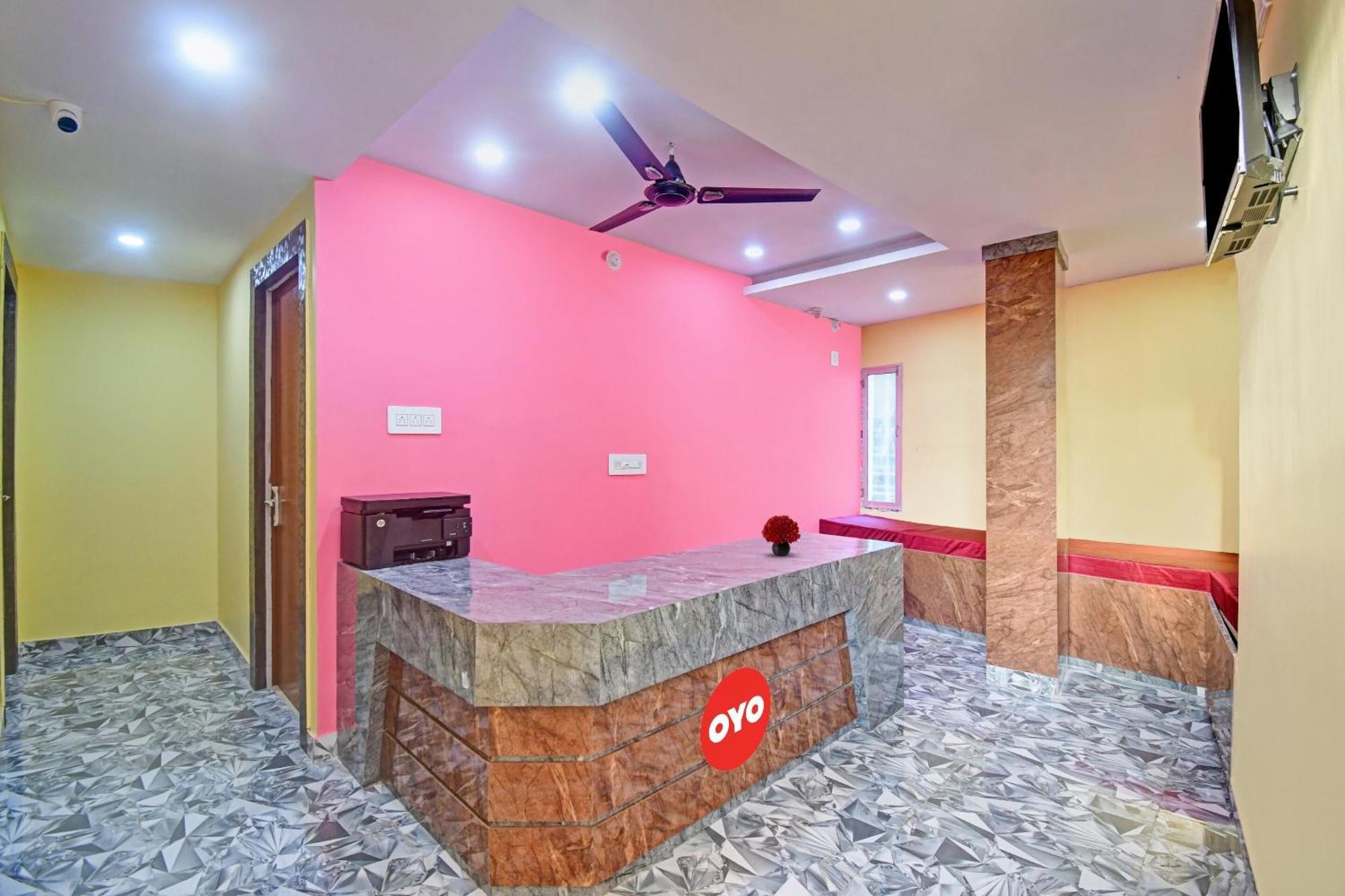 Flagship Shyamali Hotel 3*